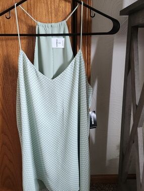 Sleeveless Shirt Express